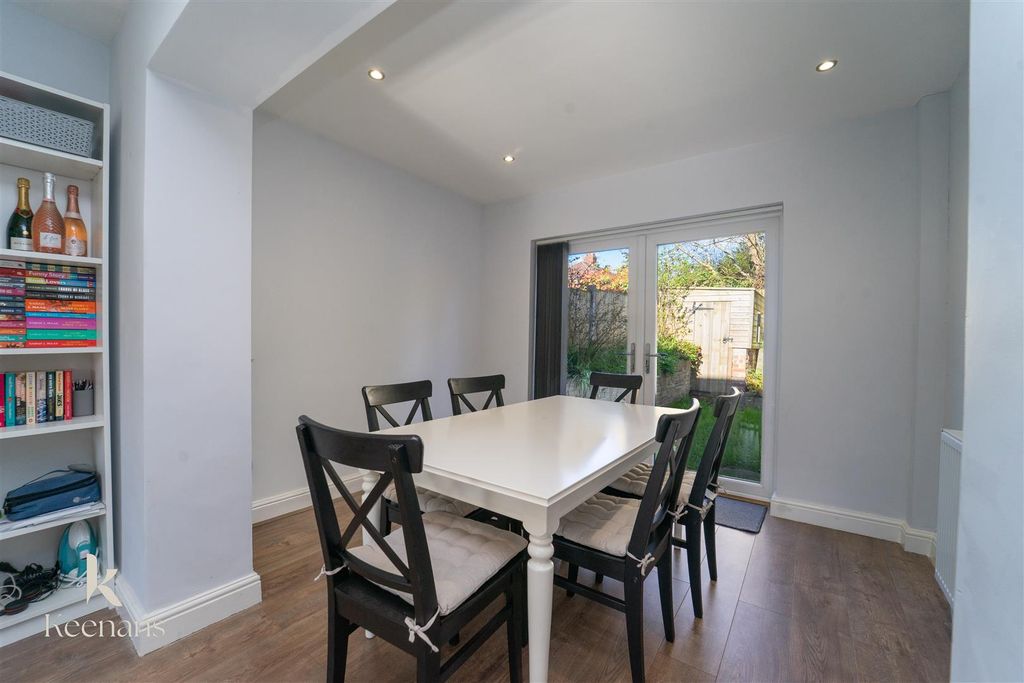 Property photo 3 of 19 R2.Jpg