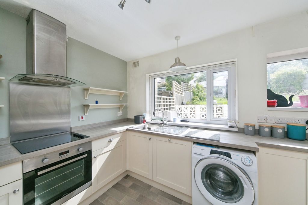 Property photo 3 of 14 Pbox-Img.Jpg
