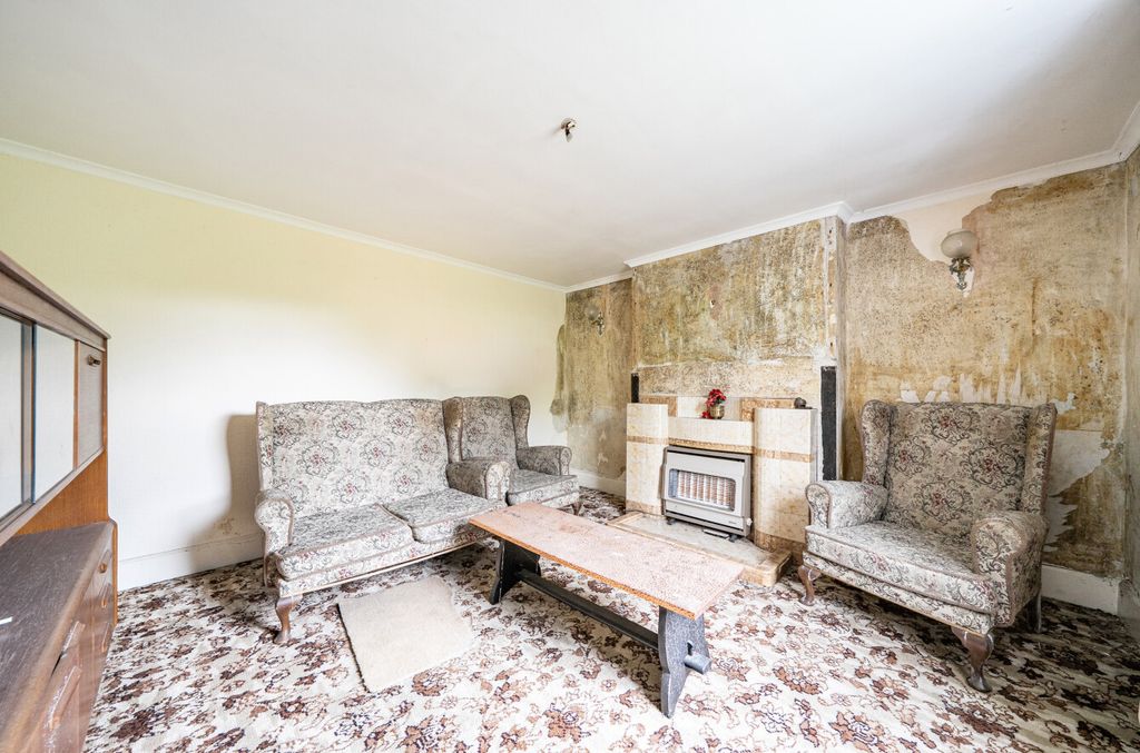 Property photo 3 of 20 1446173-3-69Fcbdf...
