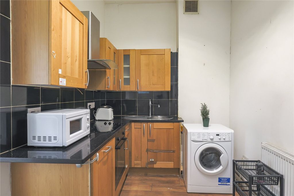 Property photo 1 of 8 Picture No. 01