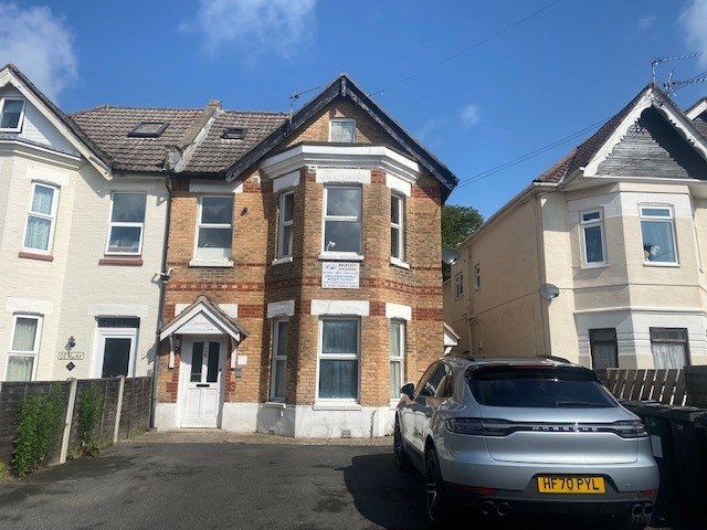 Property photo 1 of 5 1 Studio To Rent Westby Road, Bournemouth Bh5
