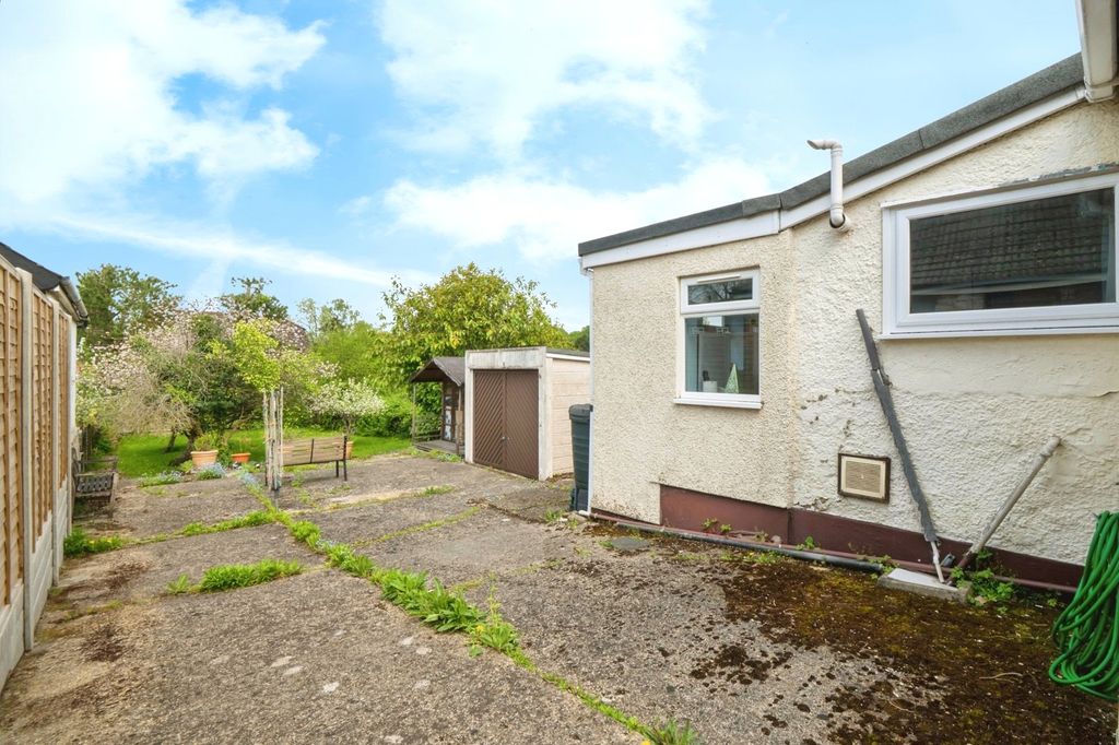 Property photo 3 of 17 Photo