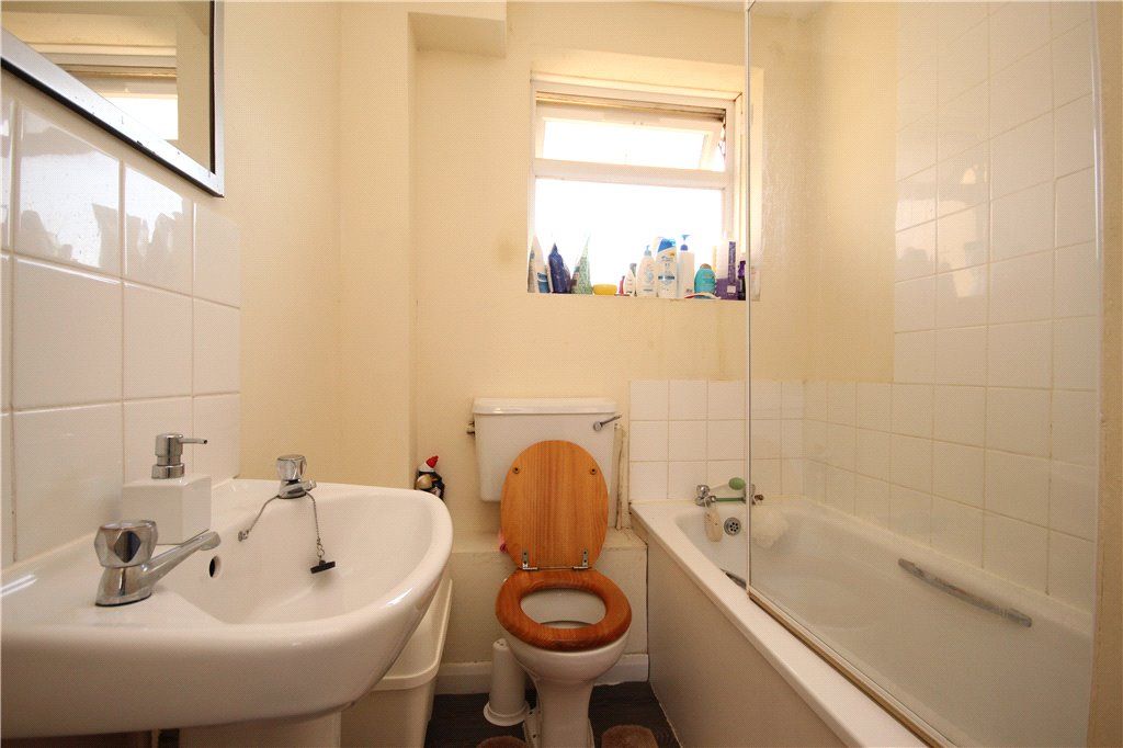 Property photo 3 of 4 Bathroom