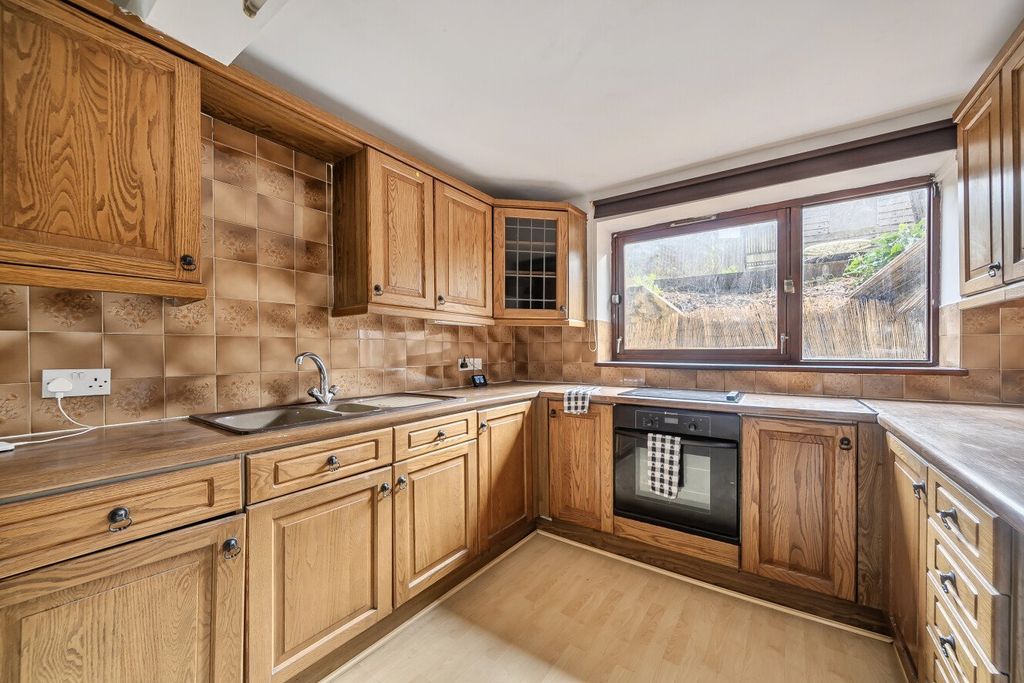 Property photo 2 of 14 Picture No. 09