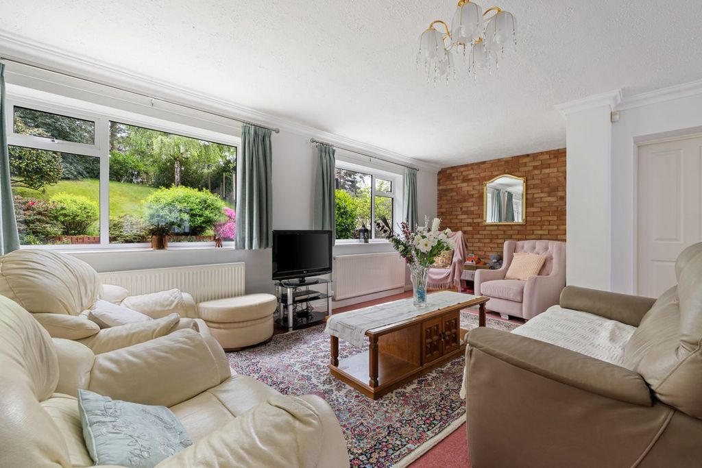 Property photo 3 of 26