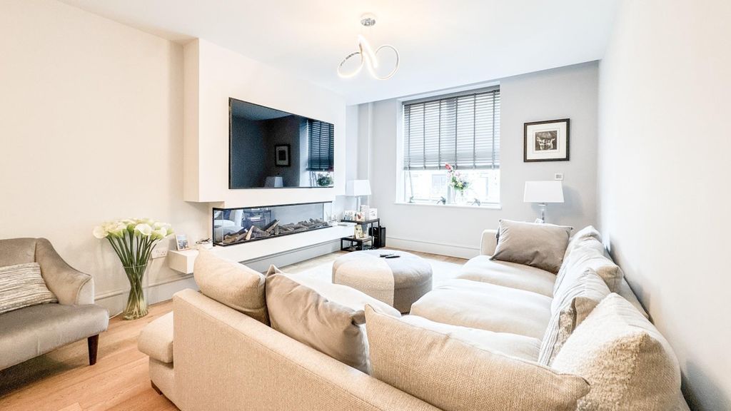 Property photo 1 of 17 Untitled-5234.Jpg