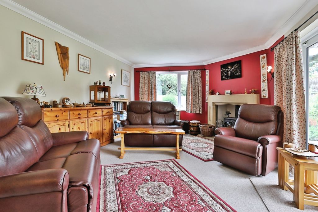 Property photo 2 of 14 Pbox-Img.Jpg