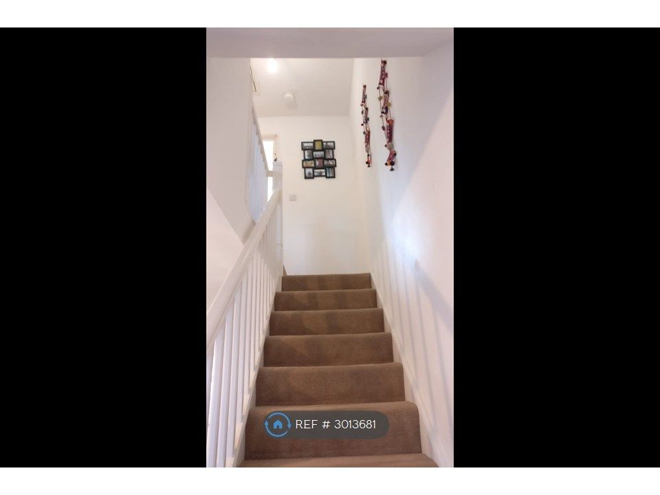 Property photo 3 of 9 Stairs