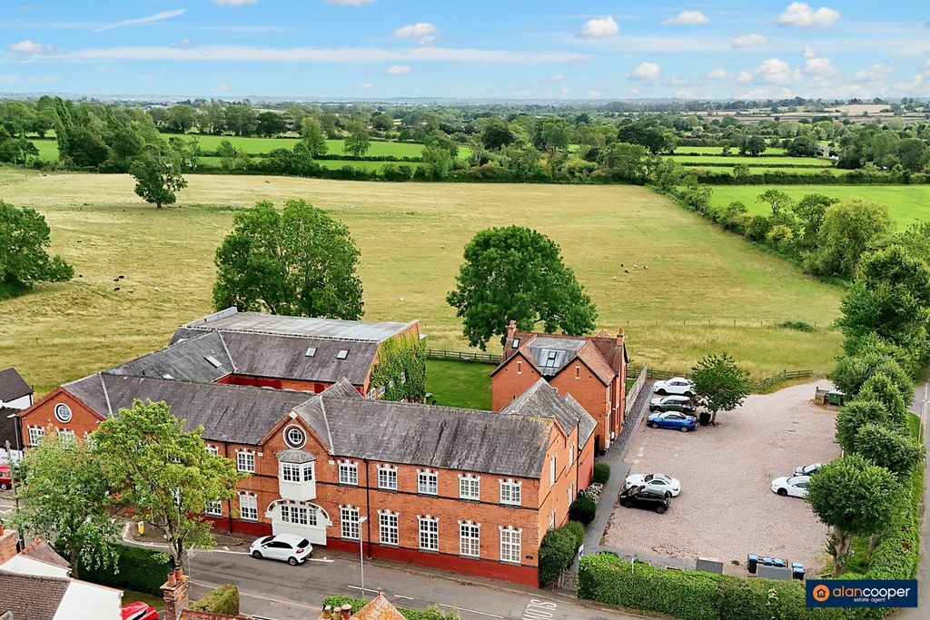 Property photo 1 of 39 4371091