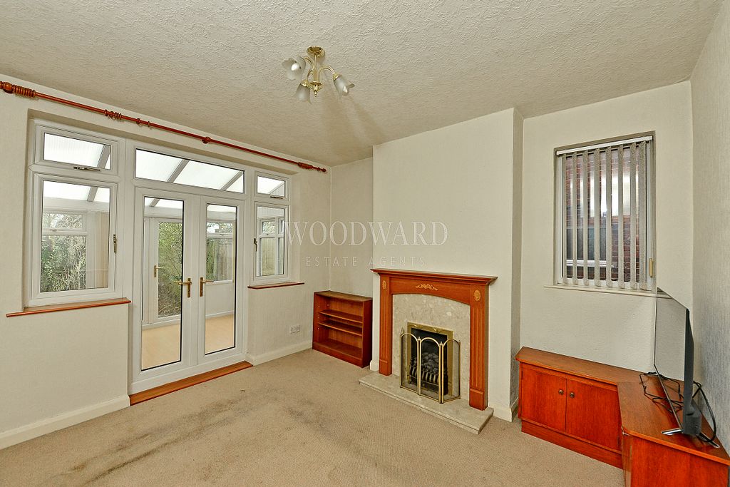 Property photo 3 of 22 Dining Room