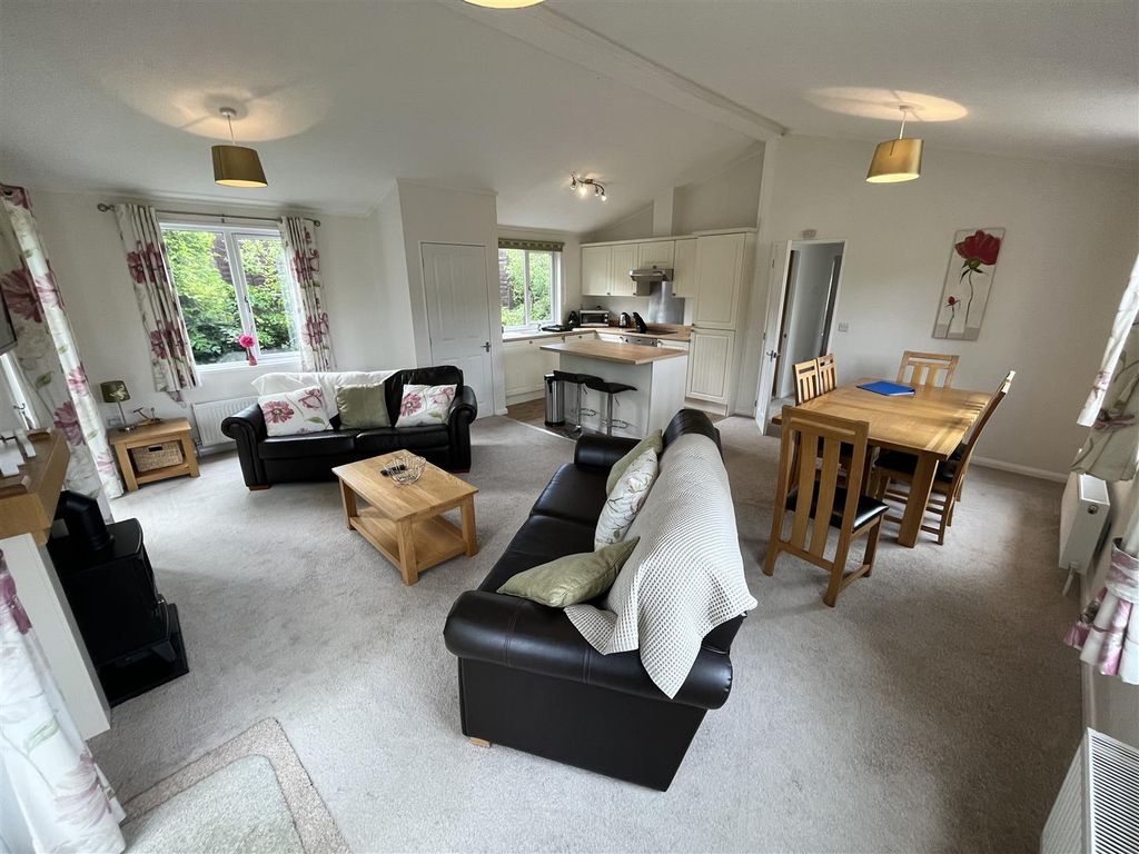 Property photo 2 of 15 Open Plan.Jpg