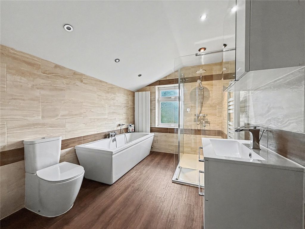 Property photo 1 of 15 Picture No. 13