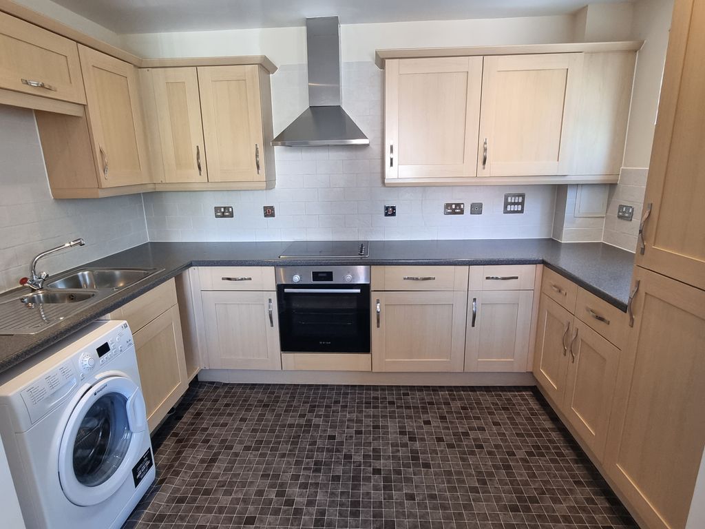 Property photo 3 of 5 Kitchen