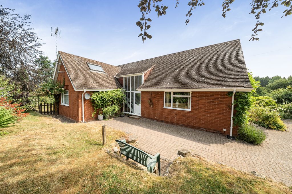 Property photo 1 of 12 1493237-19-6A5A373A65095