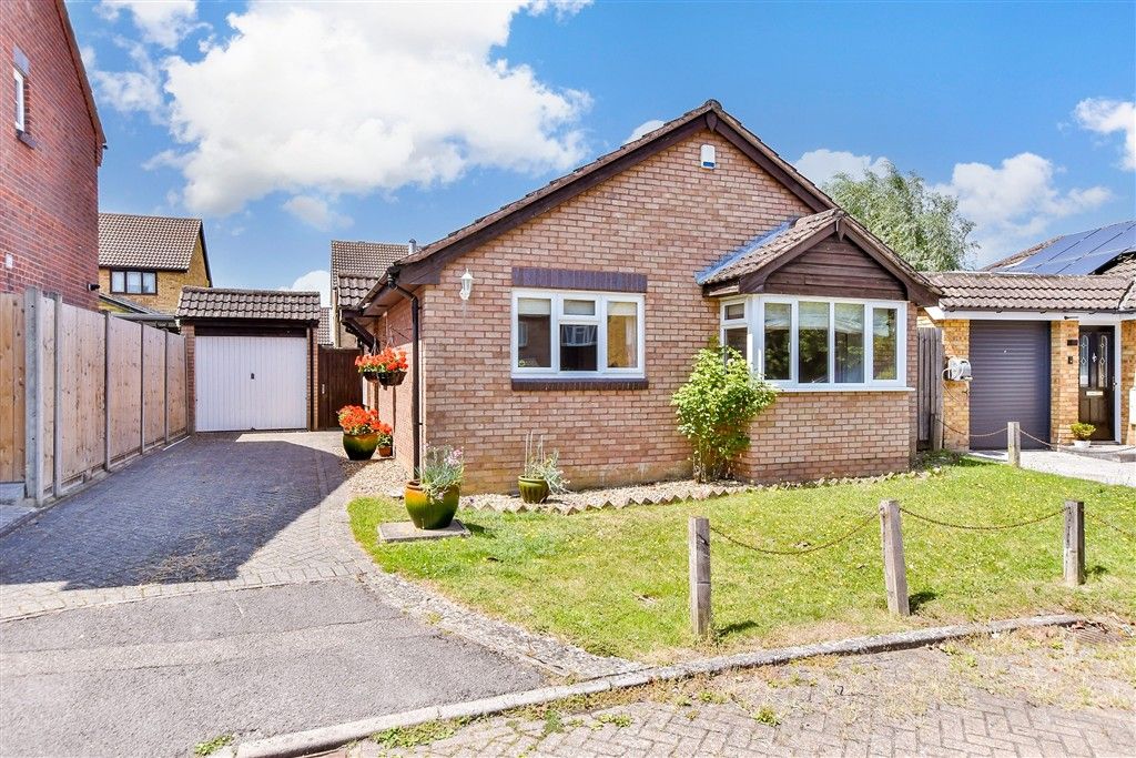 Property photo 1 of 14 External (Brochure)