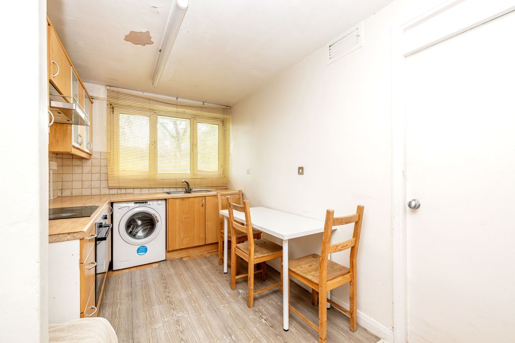 Property photo 2 of 9 Picture No. 05