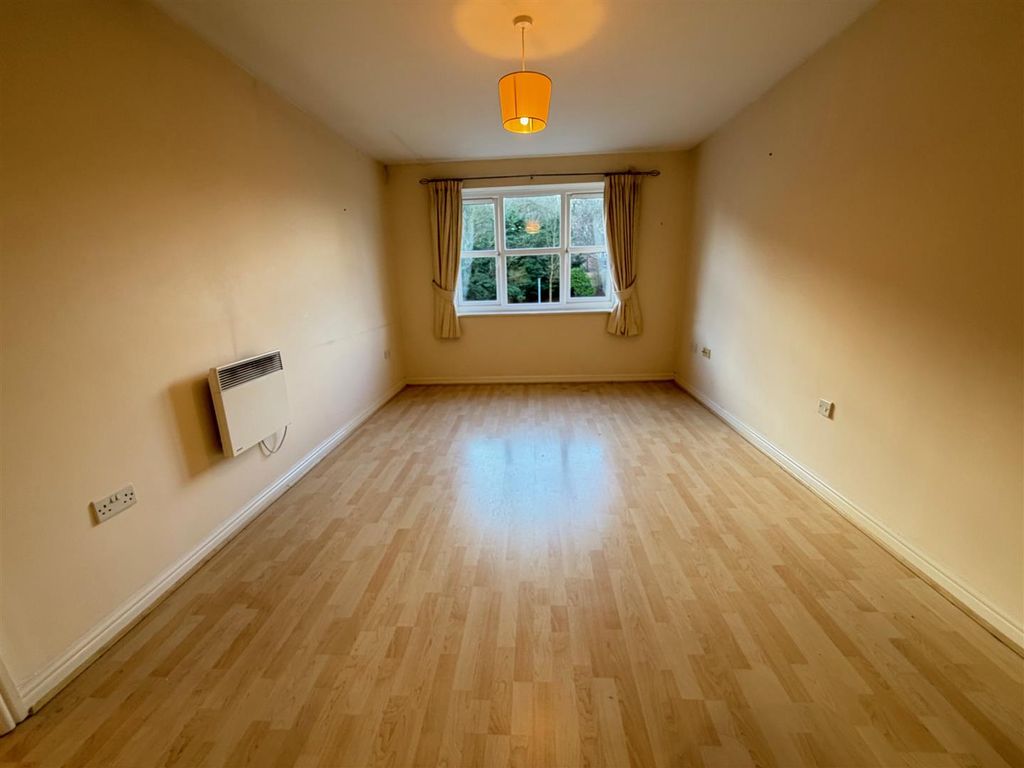 Property photo 3 of 10 5.Jpg