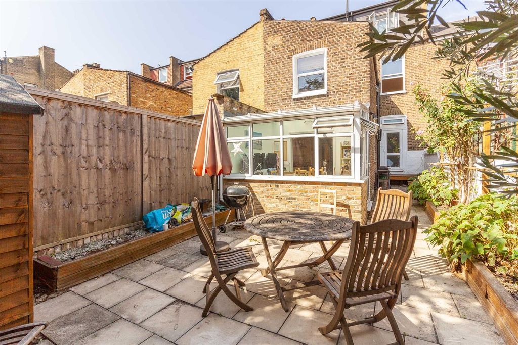 Property photo 2 of 14