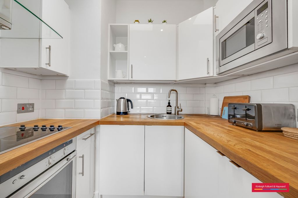 Property photo 3 of 9 Picture 3