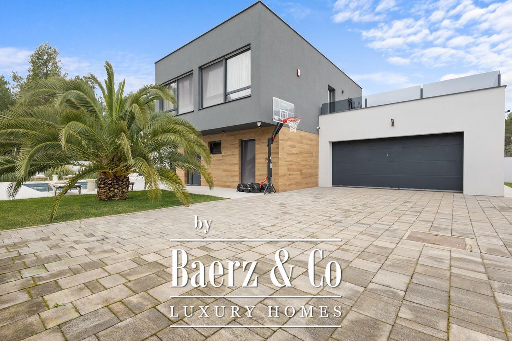 Property photo 3 of 30