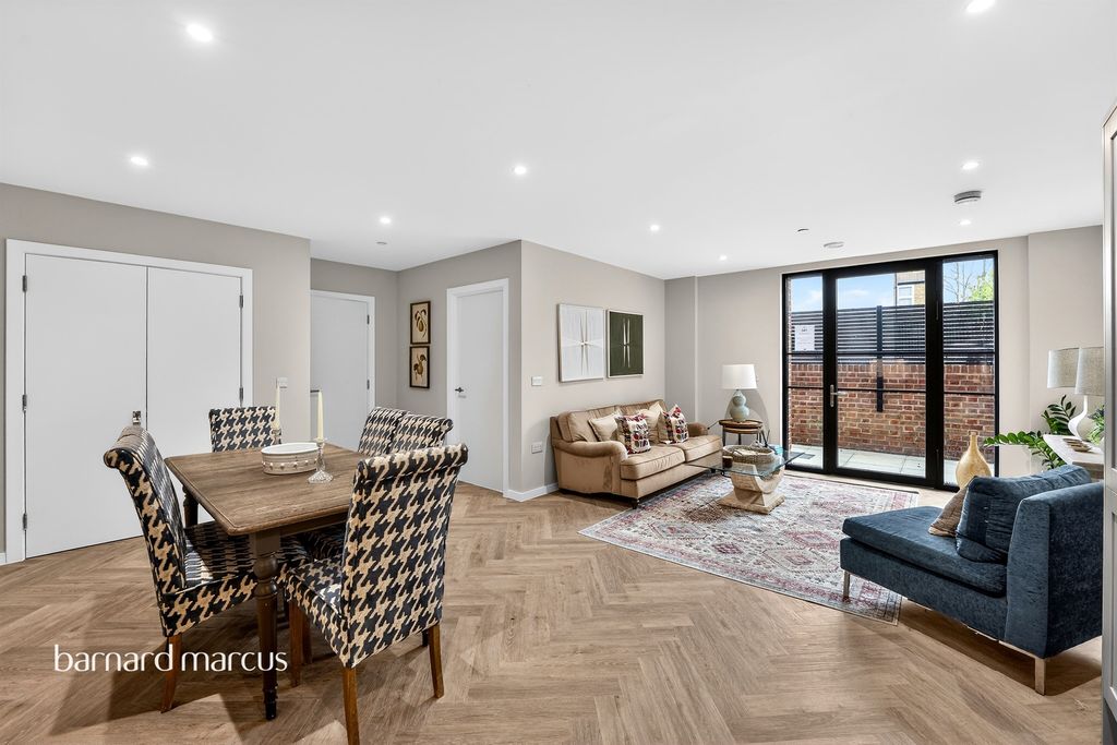 Property photo 2 of 16