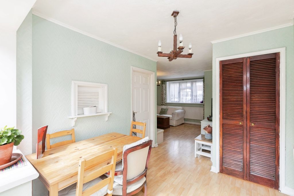 Property photo 2 of 28 Pbox-Img.Jpg