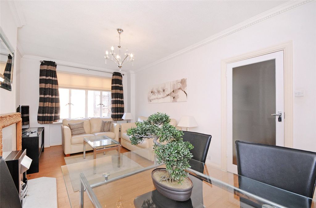 Property photo 2 of 6