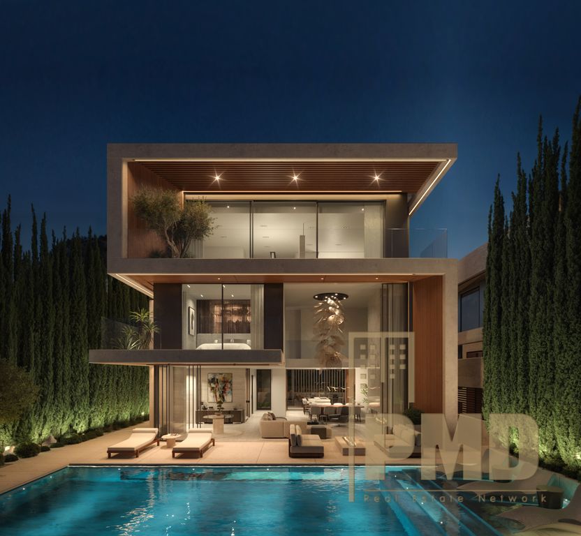 Property photo 2 of 18