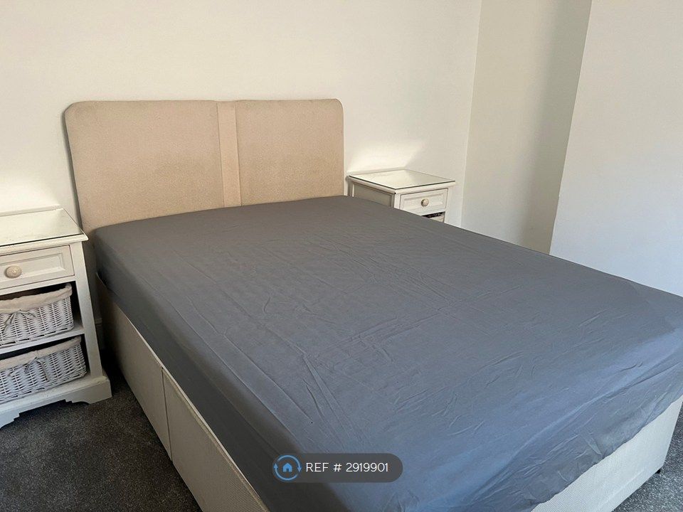 Property photo 1 of 3