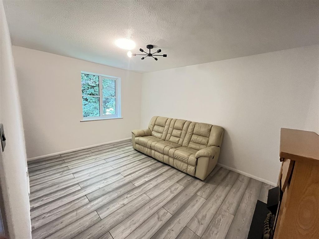 Property photo 3 of 8 Img_4429.Jpg