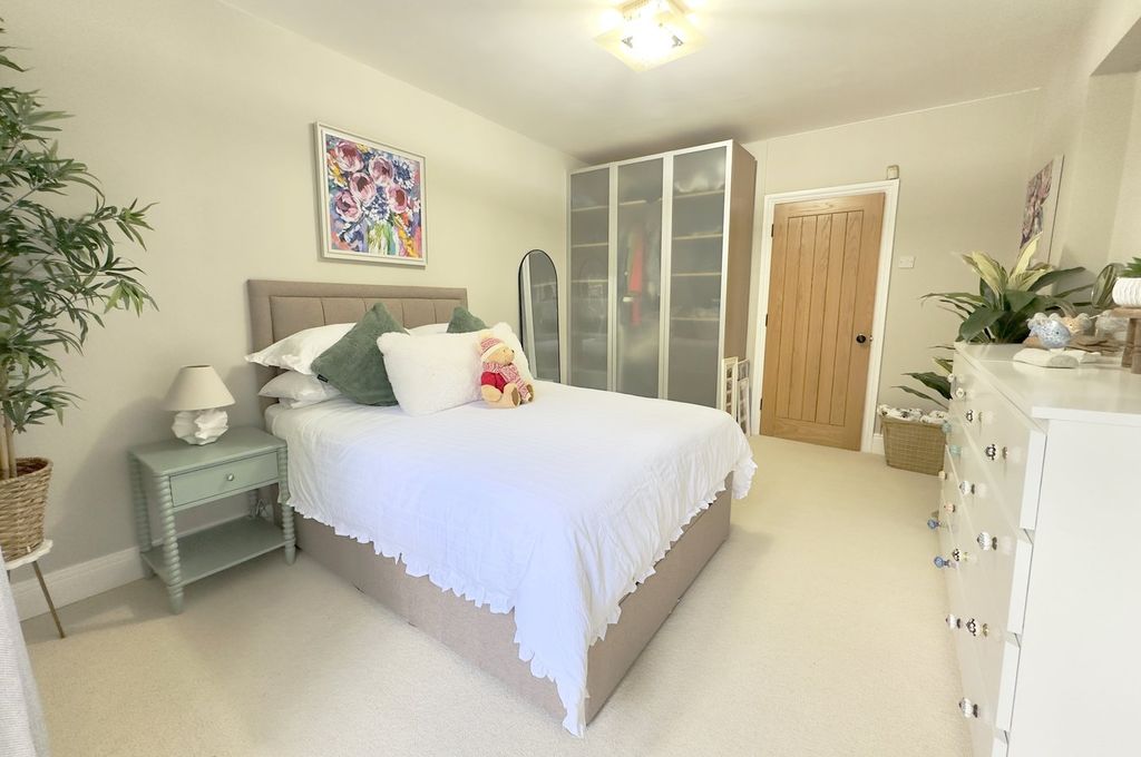 Additional image 17 of 3 bed flat for saleCavendish Road, Dean Park, Bournemouth BH1