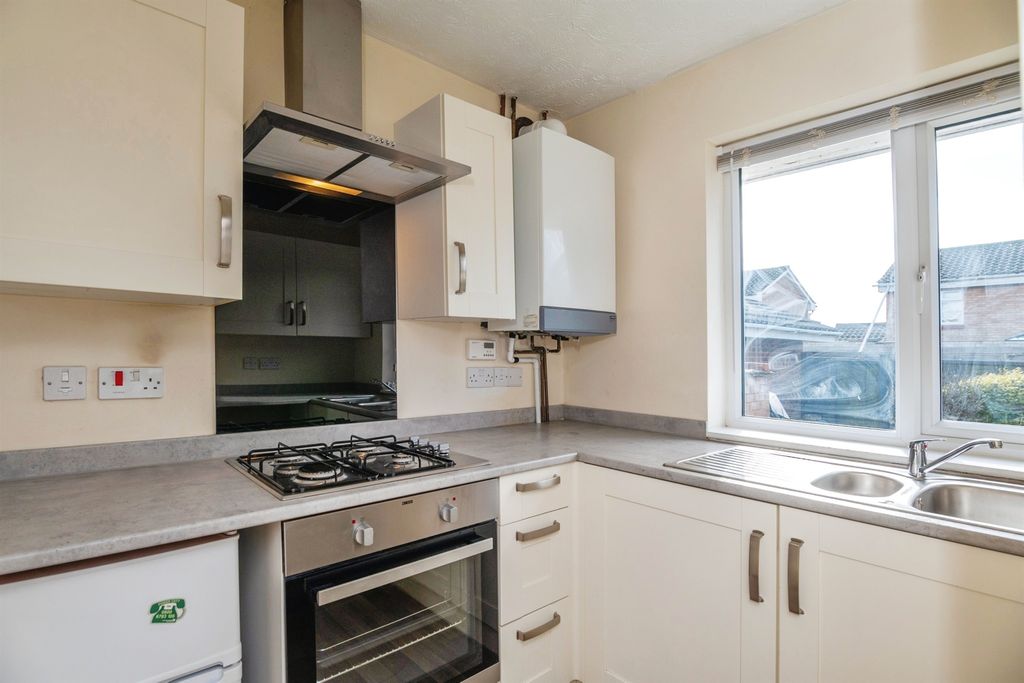 Property photo 2 of 15