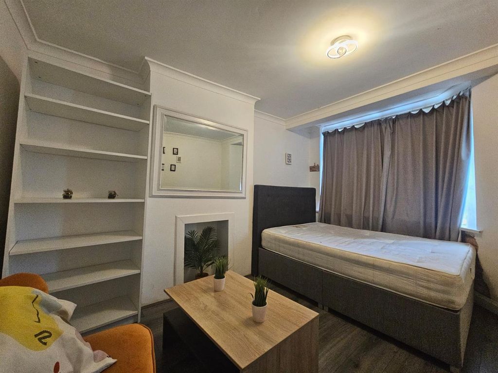 Property photo 2 of 11 Reception..Jpg