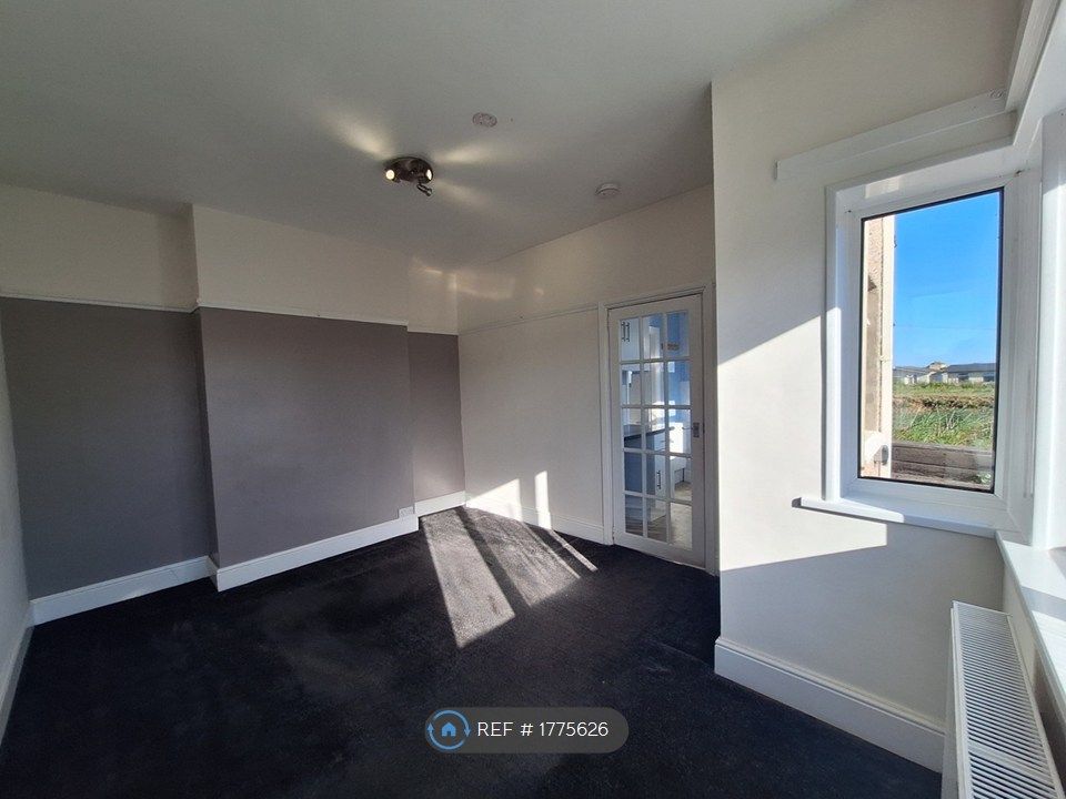 Property photo 2 of 16 Living Room With Open Views