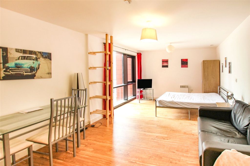 Property photo 3 of 9 Picture No. 04