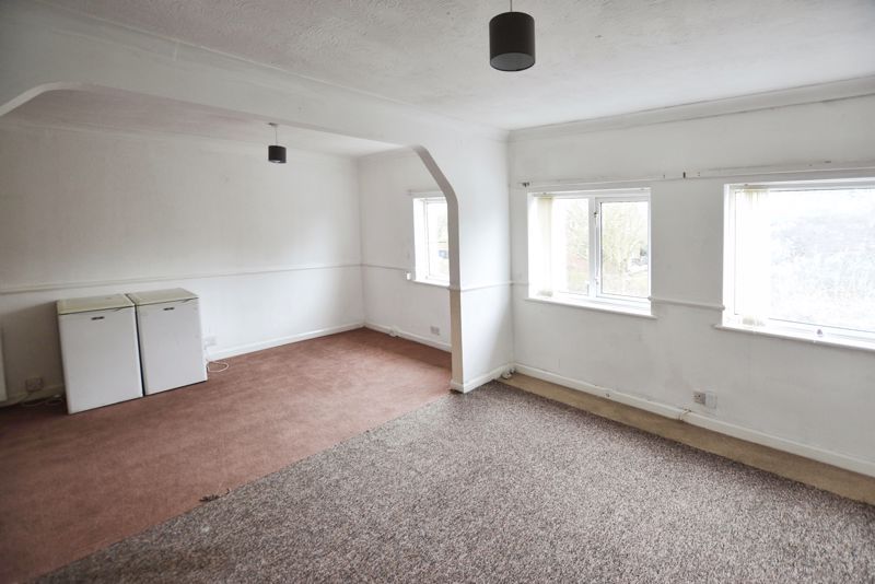 Property photo 3 of 8 Photo 9