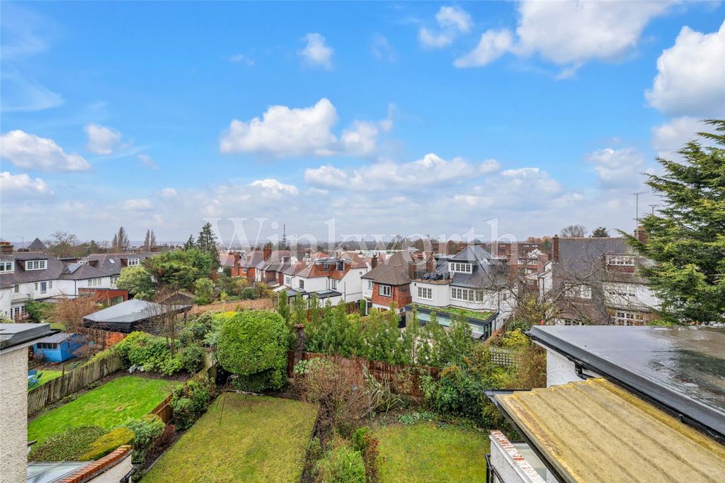 Property photo 2 of 18 Picture No. 02