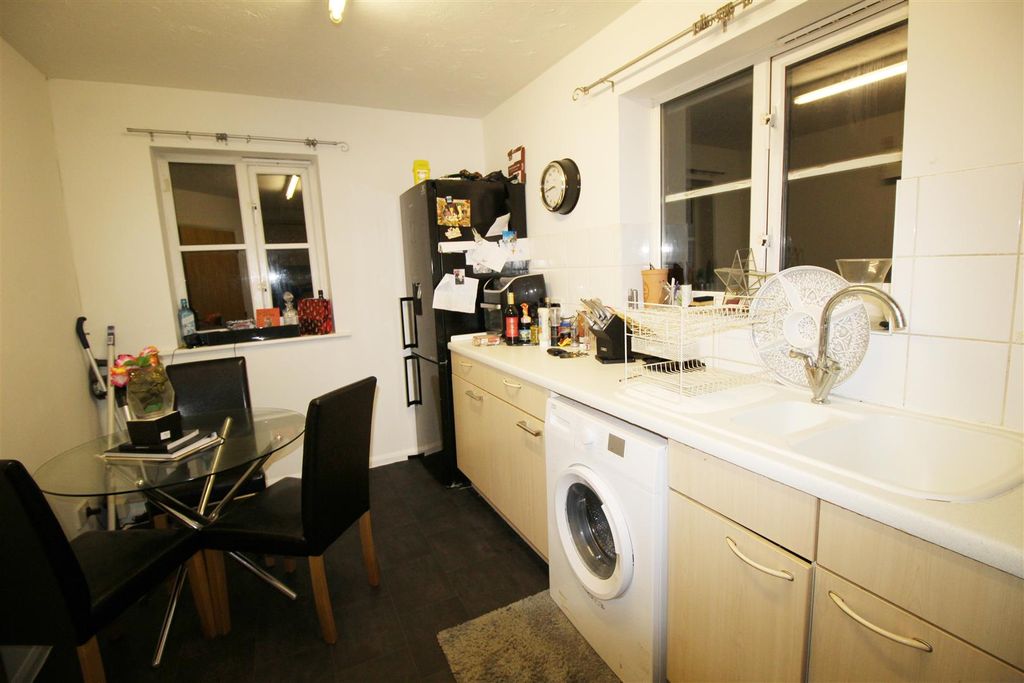 Property photo 3 of 6 Img_9098.Jpg