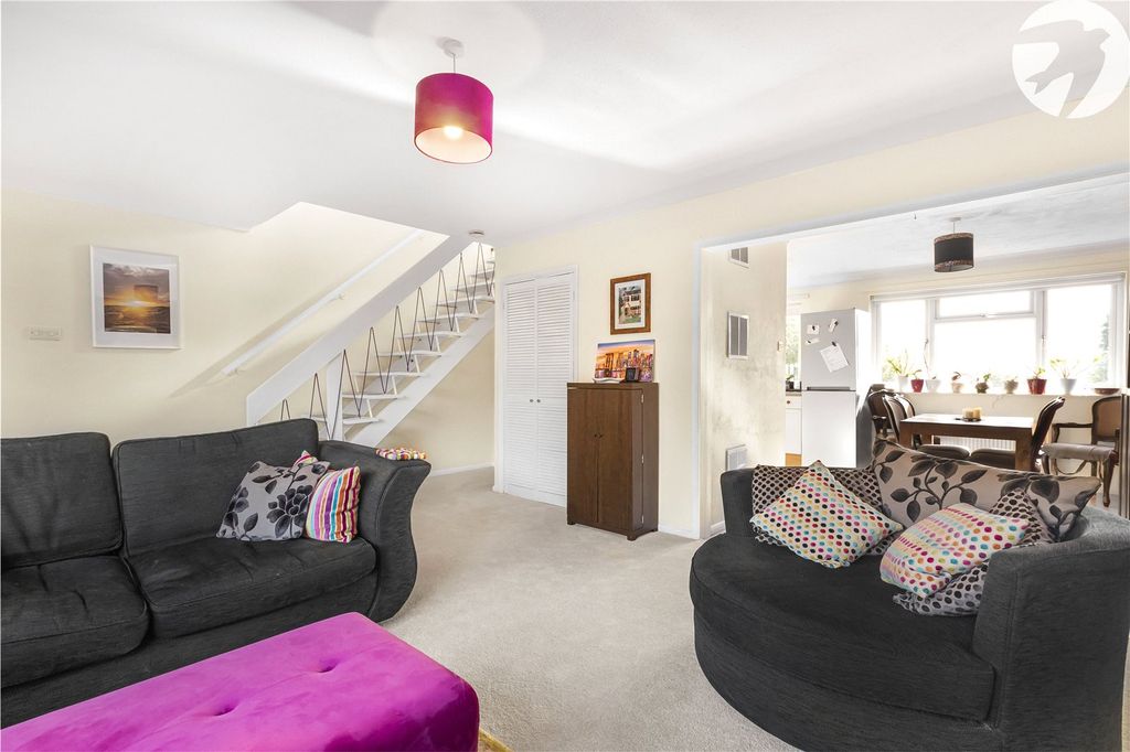 Property photo 3 of 22 Living Room