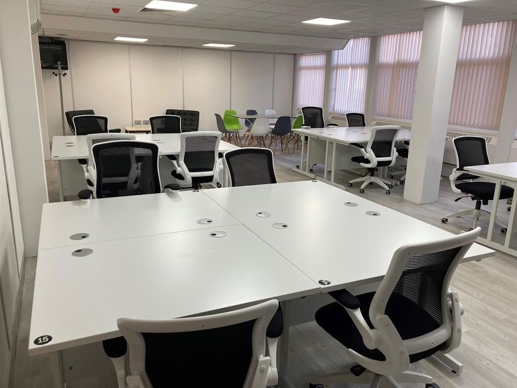 Property photo 2 of 6 Photo