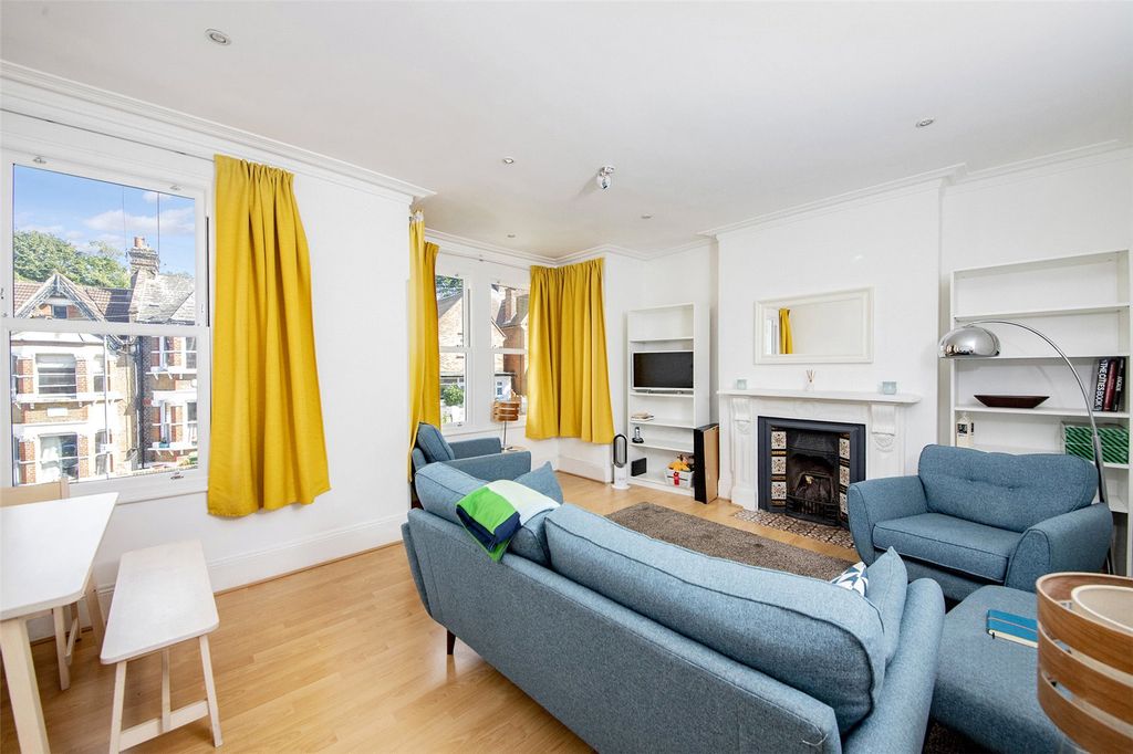 Property photo 2 of 6 Picture No. 22