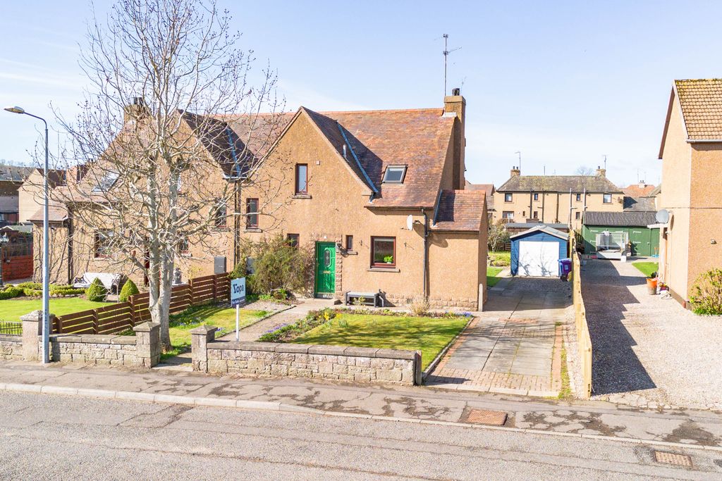 Property photo 1 of 36 Front Exterior