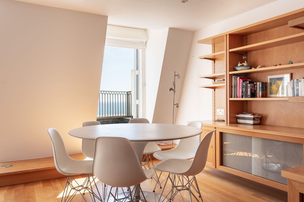 Additional image 8 of 3 bed penthouse for salePercival Mansions, Brighton BN2
