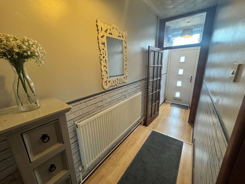Property photo 2 of 29