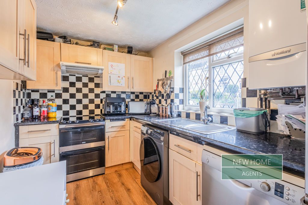 Property photo 2 of 14 Photo 14