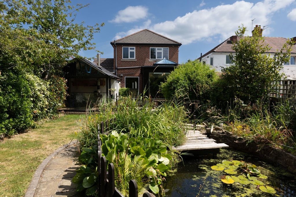 Property photo 3 of 36