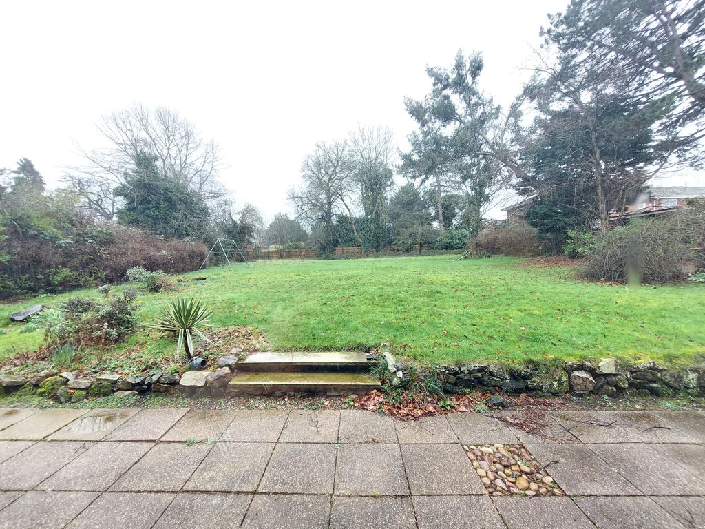 Property photo 3 of 11