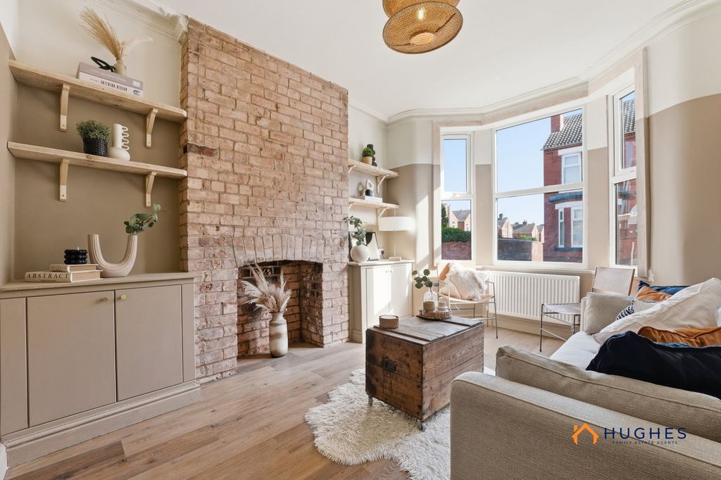 Property photo 1 of 27