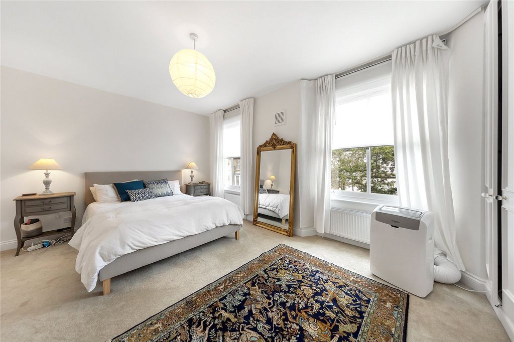 Property photo 2 of 14 Picture No. 02