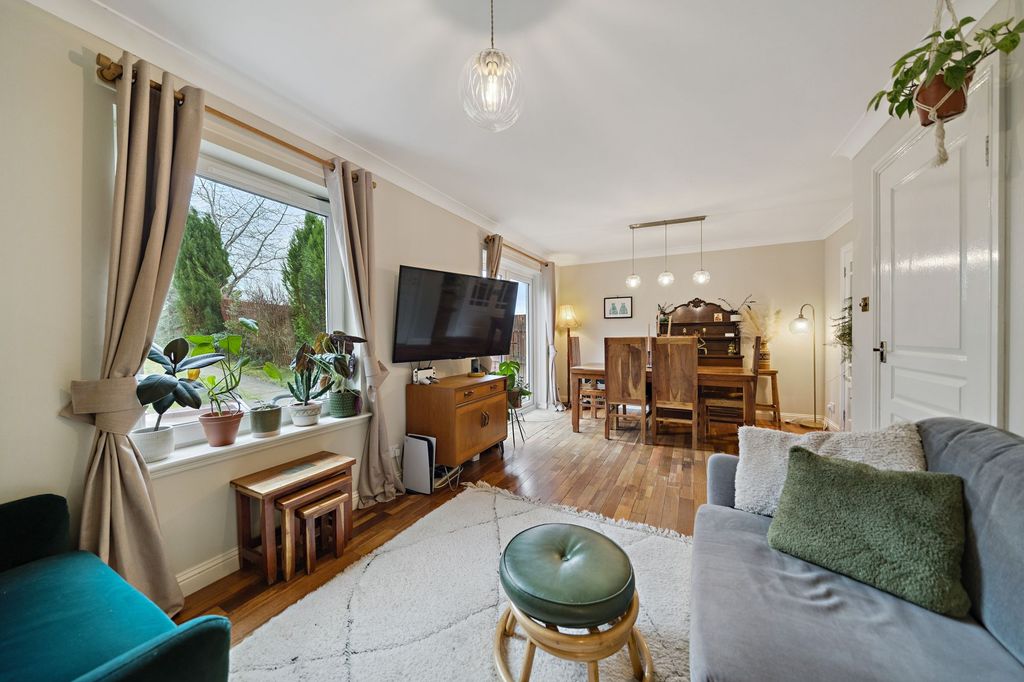 Property photo 2 of 22